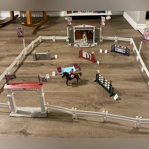 Schleich Big Horse Show Set